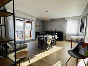 Confortable T2 à Cambo-les-Bains avec Parking et Fibre, 2 couchages - FR-1-495-108