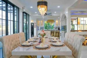 Pattaya Villa wbathtub - Exquisite Pool Villa I