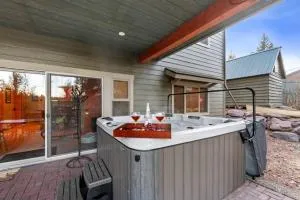 Glacier Paradise - West Glacier