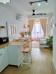 Seabreeze Seaview Super Cosy Stay Bali Residence
