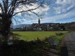 Maisons de vacances Gite Laissac, 4 pieces, 6 personnes - FR-1-601A-6 : photos des chambres