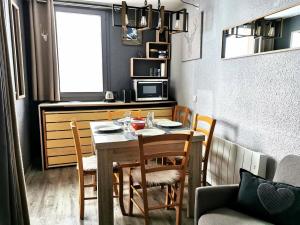 Appartements Residence Sapiniere - Studio pour 4 Personnes 294 : photos des chambres