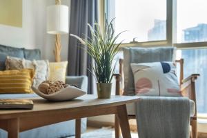 The Smart Concierge - Royal Oceanic