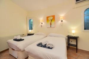 Casa Chimo by Aguilarent