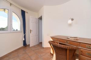 Casa Chimo by Aguilarent