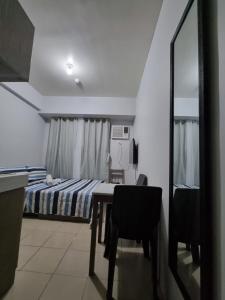 Macks Awesome Place 204 NetflixFastWifi