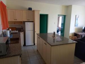 Self catering apartment by the beach