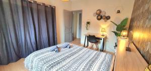 Appartements Warmy hypercenter free parking FIBRE - Douaisis Invest : photos des chambres
