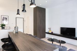 Voda Luxury Residence #201 - Acropolis View Rooftop