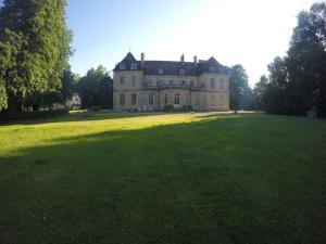 Maisons de vacances maison jardinier parc chateau,proche Dijon-Vignes : photos des chambres