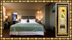 Hotel Jaguar Oporto - is Near the Metro has Free Parking and a Free Shuttle Service between the Airport and the Hotel from 7AM to 8PM