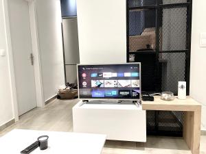 Dreamy Apartment City Center 11 thesbnbgr