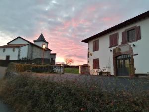 Auberges de jeunesse Gite Le Relais de la Source : photos des chambres