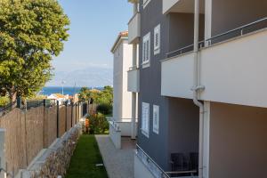 Apartments Crnekovic Tomislava 8A