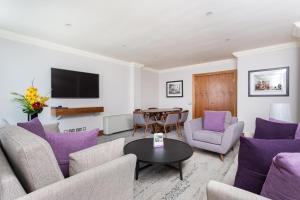 Luxury Three-Bedroom Apartment room in Sanctum International Serviced Apartments