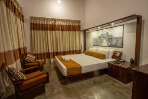 Sigiriya Wewa Addara Hotel - Hotel By The Lake