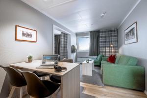 Family Room (2 Adults + 2 Children) room in Birkebeineren Hotel & Apartments