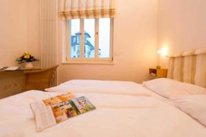 Villa Artemis, 02 Athos