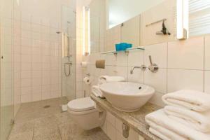 Villa Artemis, 03 Theben