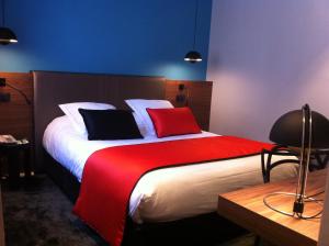 Hotels Hostellerie Du Chapeau Rouge : photos des chambres