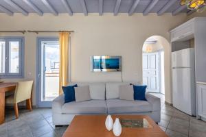 Nepheli Mykonean Suite