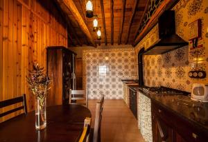 Welcoming House in São Roque do Pico with Mountain View