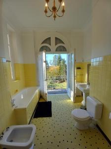 B&B / Chambres d'hotes Chateau Maleplane : photos des chambres