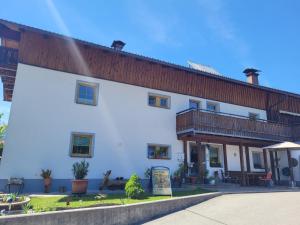Ferienwohnung Schatz