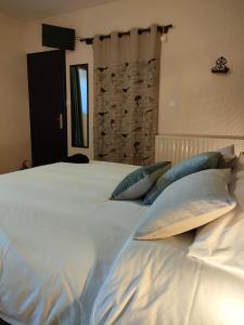 B&B / Chambres d'hotes Terre et Eau chambres d'hotes B&B La Flocelliere : photos des chambres