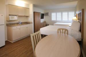 Studio room in Matador Oceanfront Resort