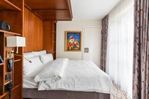 Comfort Double Room room in AdvaStay by KING's