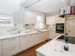 Tree of Life House, Number 27 Bere Lane