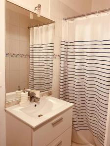 Coquet studio coeur de ville au calme