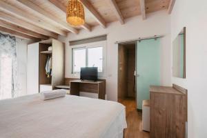 Myrovolos luxury Eneidas house