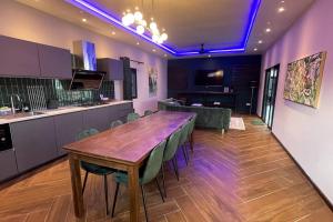 Charis Janda Baik Semi-D Villa 5:3 Bedrooms + Pool