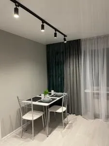 пр. Металургів 19 - 尼科波尔