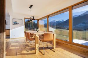 Exklusives Chalet-Haus mit Gletscherblick
