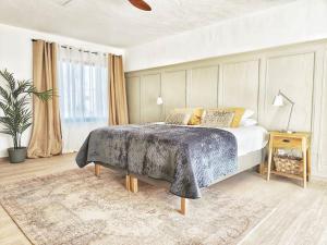 No 2. Stunning 4-Bedroom Villa with Large Pool