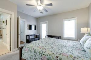 The Celebrity - Free Parking, Central, Vanderbilt