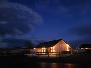 Blue Iris Cottage, Ashlin Farm Barns