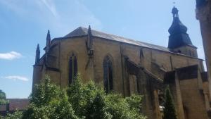 Les Appartements de Bacchus SARLAT-LA-CANEDA : photos des chambres