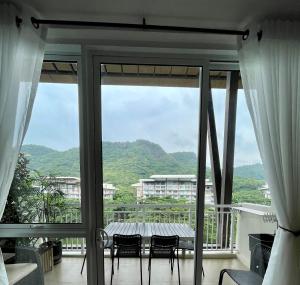 3BD3BA Penthouse - Tropical Oasis in Pico de Loro