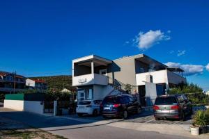 Family friendly apartments with a swimming pool Trogir - 20379