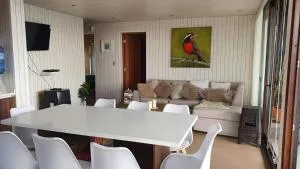 Los aromos - 普琼卡维