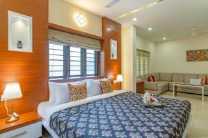 StayVista at Anjali with Complimentary Breakfast & Terrace Access - Big Villa