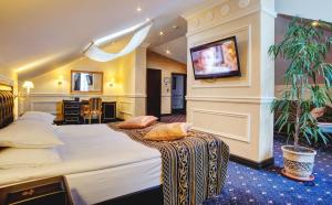 Suite with Balcony room in Hotel Villa le Premier