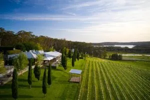 Cupitt's Estate Villas - Batehaven