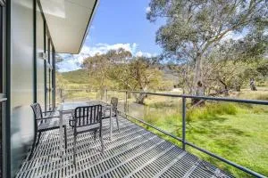 Ecocrackenback 14 Sustainable chalet close to the slopes - Moonbah