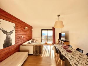 Appartements Font -Romeu : Beau T4 avec parking, terrasse et vue : photos des chambres