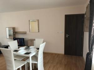 Palace De Luxe - Apartments